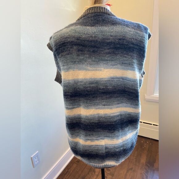 SWEATER vest || Unisex || Cool winter vest || Winter sweater || Unisex - Picture 10 of 10